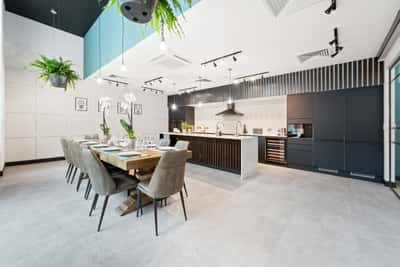 Howard Court - Image 2