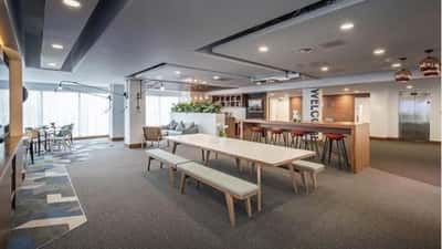 The Cargo Building - Image 3