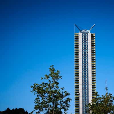 UNCLE Elephant & Castle - Image 1