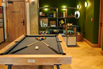 UNCLE Wembley - Image 3