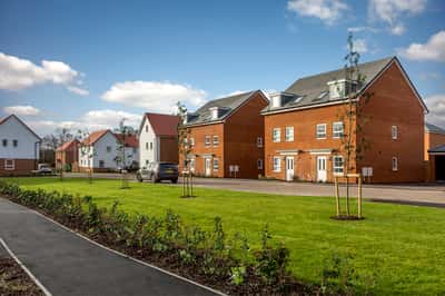 Barratt Homes at The Woodlands - Image 7