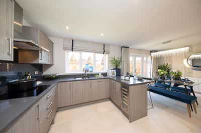 Alderstone Park - Image 7