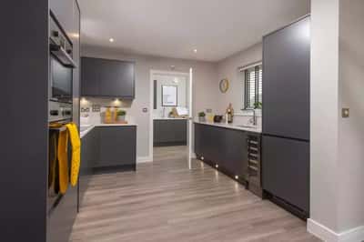 Clarence Gate - Image 10