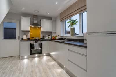 Earl's Way - Image 9