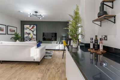 Ferry Village - Image 3