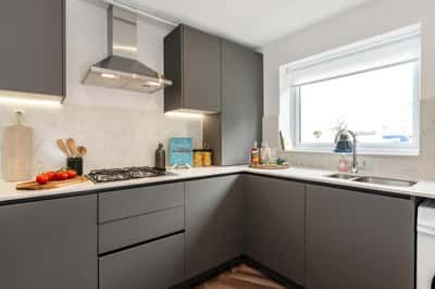 Harbour Village - Image 8