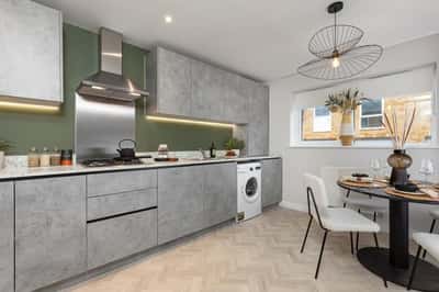 Harbour Village - Image 9