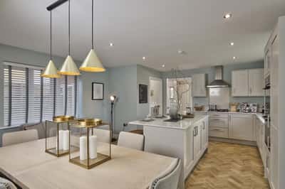 Poppy View - Image 7