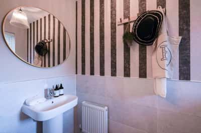 Porters Grove - Image 15