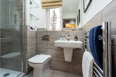 The Almond - Image 15