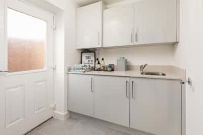 Woodbury Manor - Image 9