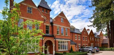 Brompton Gardens - Image 2