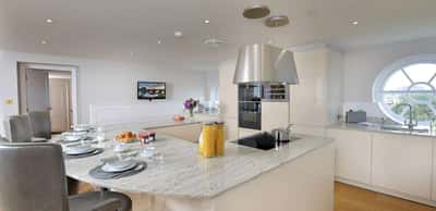 Roehampton House - Image 3