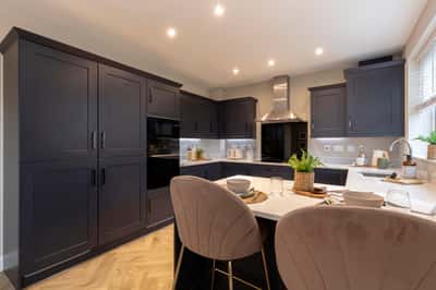 Cromwell Abbey - Image 2