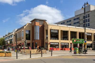 Elgar Park - Image 5