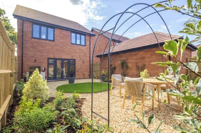 Barden Croft, Tonbridge, Kent - Image 7