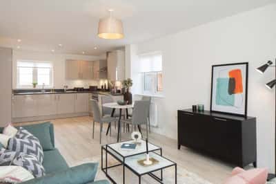 Cross Trees Park, Shrivenham, Oxfordshire - Image 2