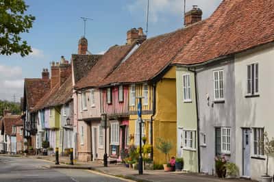 Amber Mews - Image 1