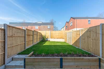 Coopers Hill - Image 12