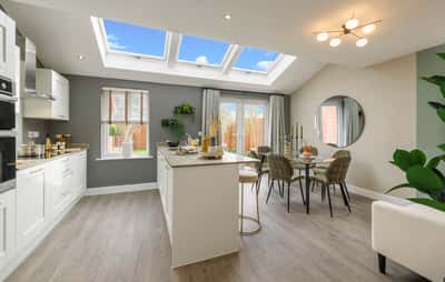 Kingmakers View - Image 3