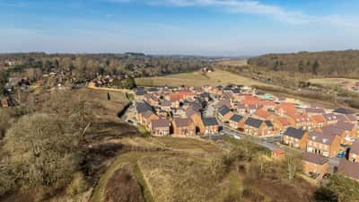 Donnington Heights - Image 8