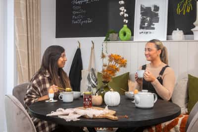 Hunters Place @ Fernwood Village - Image 4