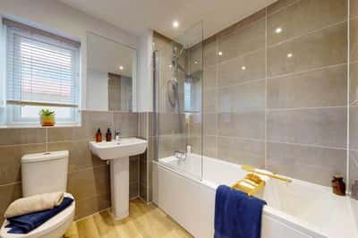 Castle Gate - Image 6