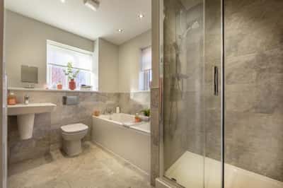 Royal Victoria Court - Image 14