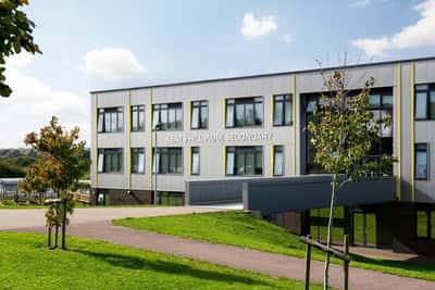 Bronze Park - Image 12