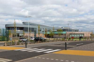 Castle Gate, Maidenhill - Image 3