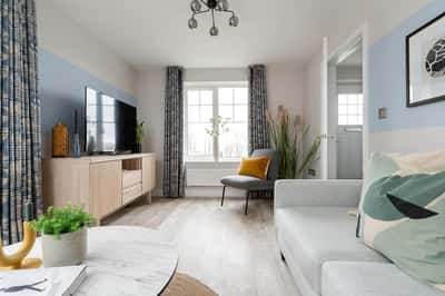 Robin Gardens - Image 17