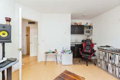 Granville Place, Aylesbury - Image 3