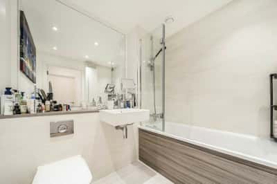 Lismore Boulevard, Colindale - Image 10