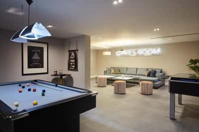 New Burghley House, Mill Hill East - Image 17