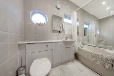 Newark Way, Hendon - Image 4