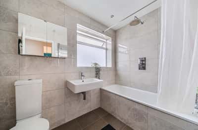 Woodville Road, Barnet - Image 5