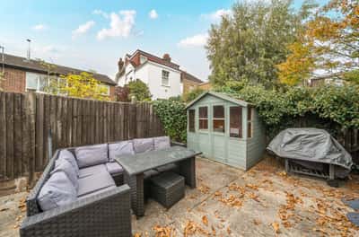 Woodville Road, Barnet - Image 15