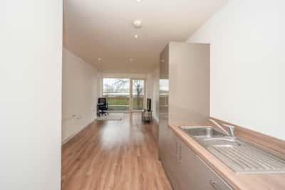 Erith High Street, Erith - Image 2