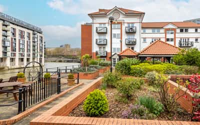 Ferrymans Court, Central Bristol - Image 9