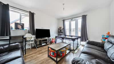 Hooper Crescent, St Neots - Image 2