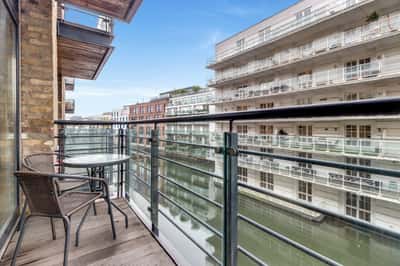 Oval Road, Camden Town - Image 5