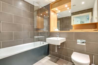 Oval Road, Camden Town - Image 10