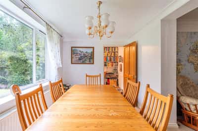 Park Homer Drive, Colehill - Image 9