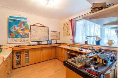 Park Homer Drive, Colehill - Image 14