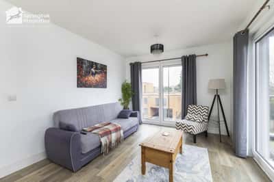 Bloomery House, Crawley - Image 4