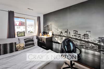 Davies Close, Woodside - Image 5