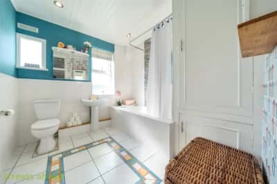 Fairlands Avenue, Thornton Heath - Image 7