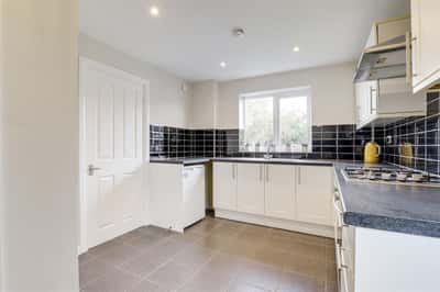 Bunting Close, Ilkeston - Image 3