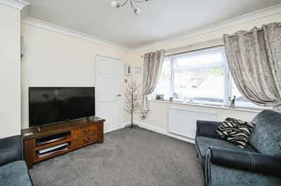 Parks Avenue, South Wingfield - Image 6