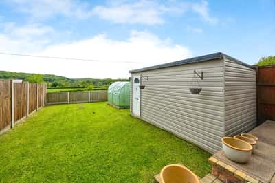 Parks Avenue, South Wingfield - Image 14